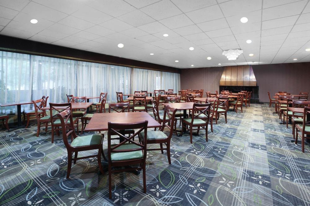 Days Inn By Wyndham Plattsburgh Exterior foto
